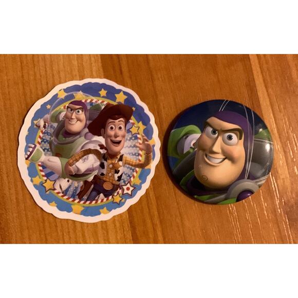 Collectable‎ Buzz Lightyear Pin - Picture 1 of 1